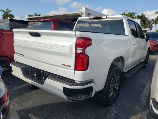 2024 Chevrolet Silverado 1500 RST photo 3
