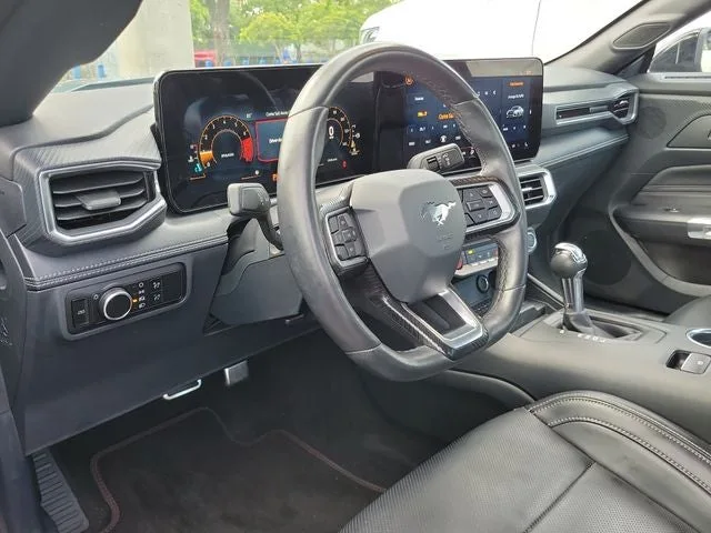 2024 Ford Mustang EcoBoost Premium photo 7