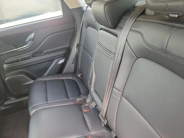 2024 Lincoln Corsair Premiere photo 8