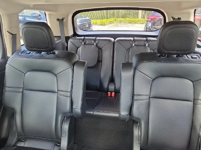 2024 Lincoln Aviator Premiere Premium photo 12