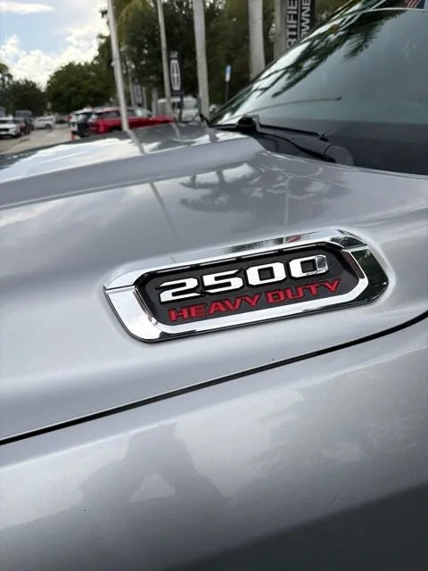 2022 RAM 2500 Tradesman photo 4