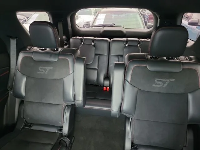 2026 Ford Explorer ST photo 10