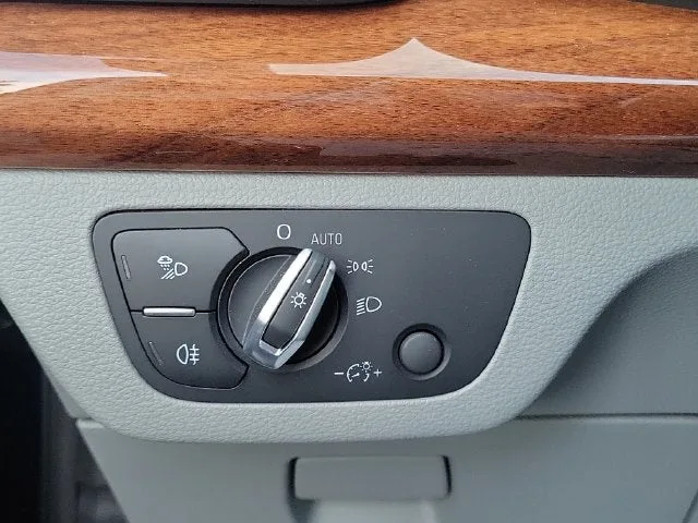 2025 Audi Q5 40 Premium quattro photo 12
