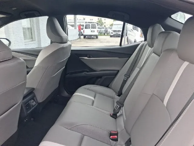 2026 Toyota Camry SE photo 6