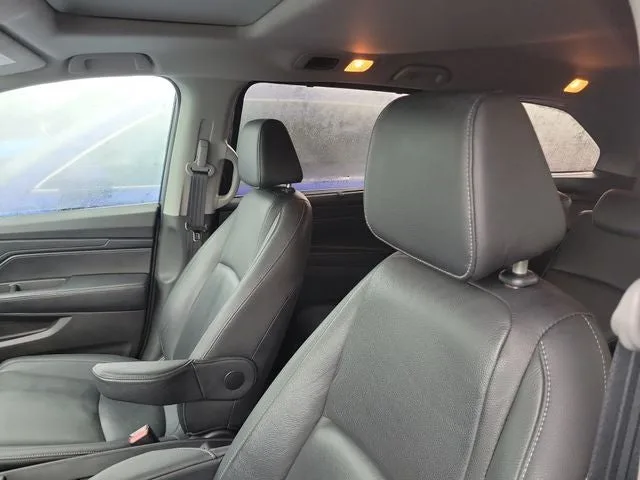 2023 Honda Odyssey EX-L photo 7