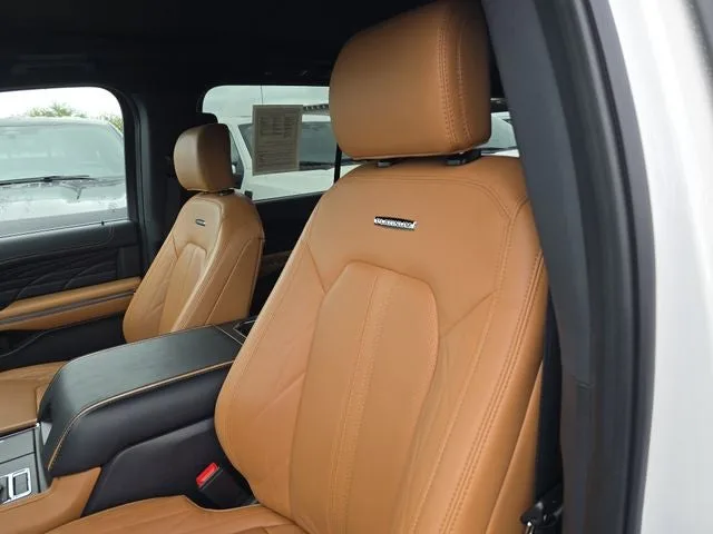 2024 Ford Expedition Platinum photo 21