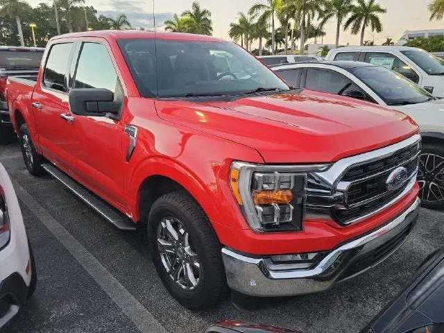 2021 Ford F-150 XLT photo 2