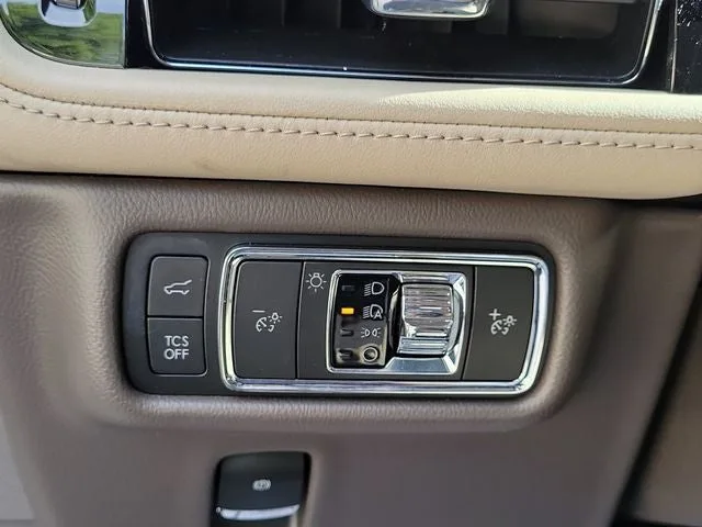 2022 Lincoln Nautilus Standard photo 14