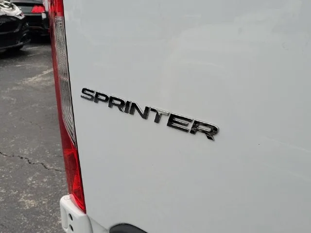 2025 Mercedes-Benz Sprinter 2500 Passenger 170 WB High Roof photo 6