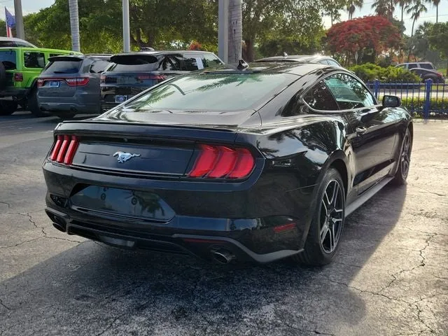 2022 Ford Mustang EcoBoost Premium photo 3