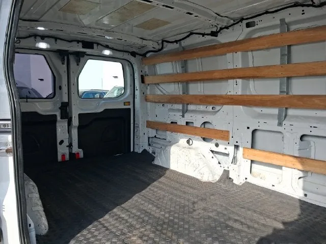 2019 Ford Transit-250 Base photo 8