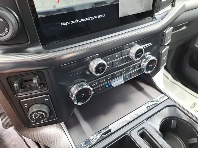 2024 Ford F-150 Platinum photo 21