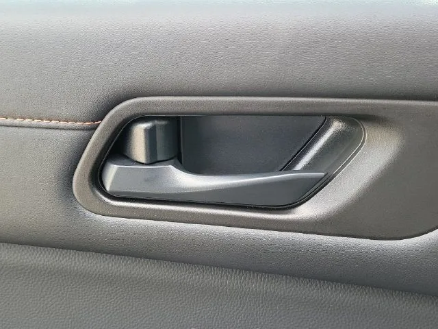 2025 Nissan Pathfinder Rock Creek photo 17
