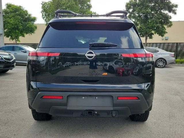 2025 Nissan Pathfinder Rock Creek photo 5