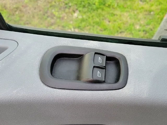 2015 Ford Transit-250 Base photo 22