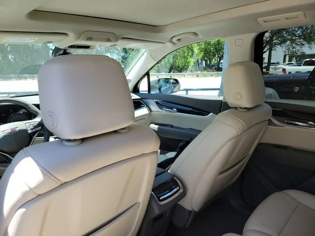 2023 Cadillac XT6 Premium Luxury photo 16