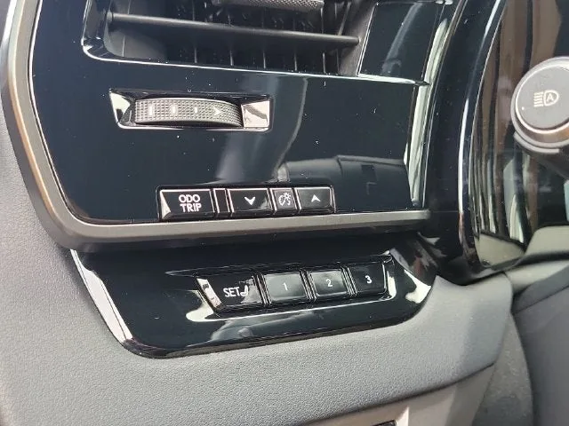 2024 Lexus RX 350 Premium photo 12