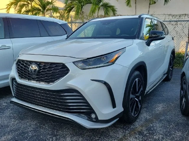 2022 Toyota Highlander XSE photo 32