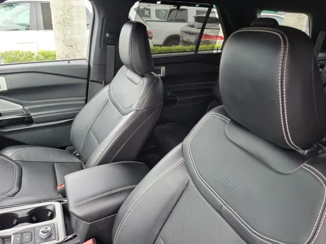 2023 Ford Explorer ST photo 9