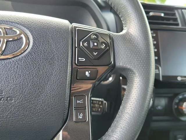 2022 Toyota 4Runner TRD Off-Road Premium photo 21