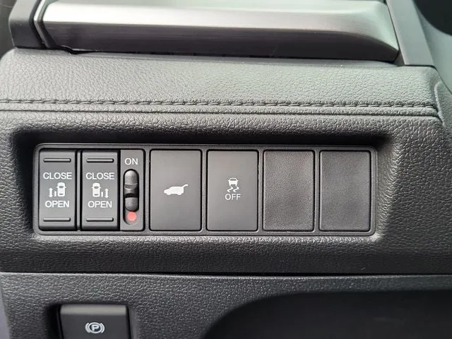 2025 Honda Odyssey EX-L photo 13