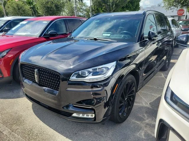 2022 Lincoln Aviator Reserve Premium photo 2