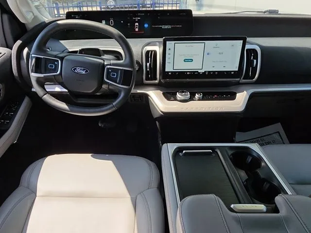 2025 Ford Expedition Max Active photo 12
