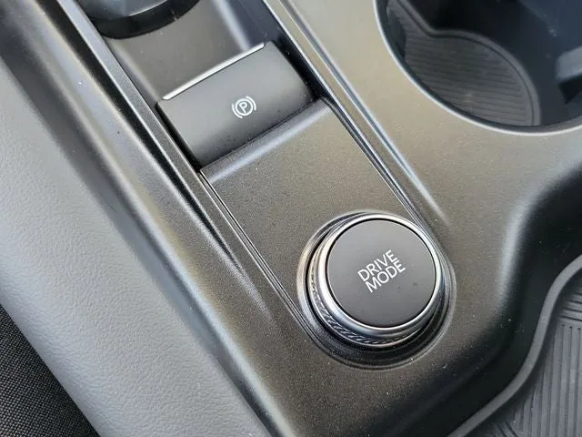 2025 Ford Explorer Active photo 28