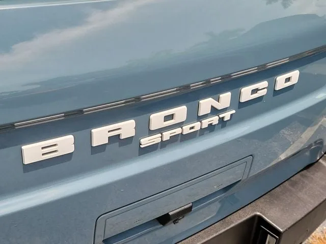 2022 Ford Bronco Sport Outer Banks photo 5