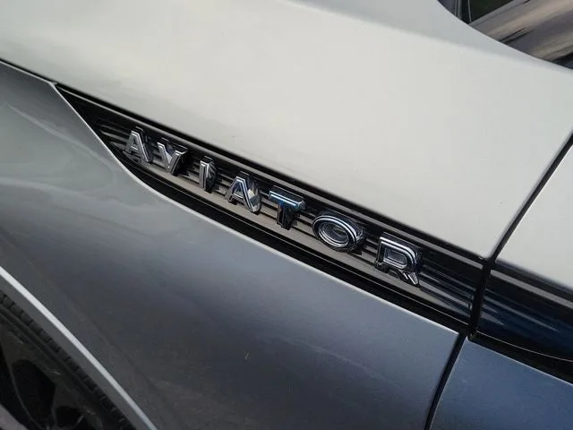 2024 Lincoln Aviator Reserve Premium photo 6