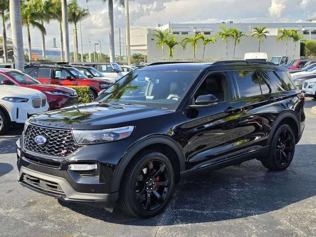 2023 Ford Explorer ST photo 25