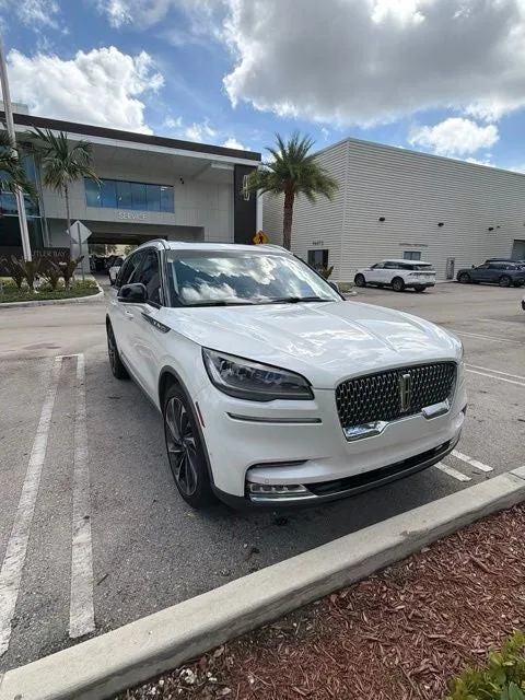 2020 Lincoln Aviator Reserve Premium photo 2