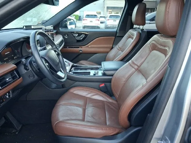 2023 Lincoln Aviator Reserve Premium photo 11