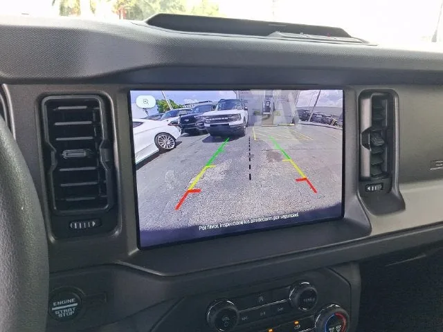 2025 Ford Bronco Base photo 20