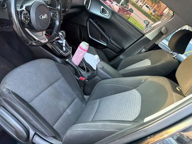 2020 Kia Soul GT-Line photo 12