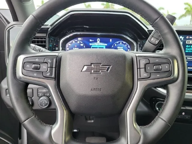 2025 Chevrolet Silverado 1500 RST photo 19