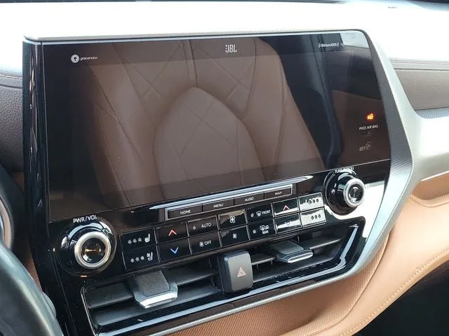 2021 Toyota Highlander Platinum photo 24
