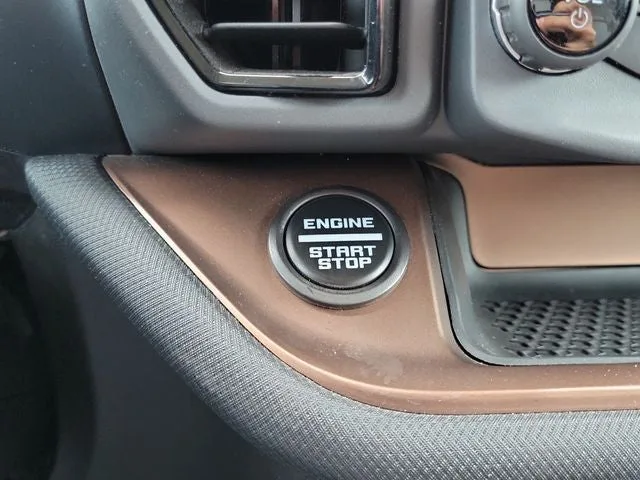 2023 Ford Bronco Sport Outer Banks photo 23