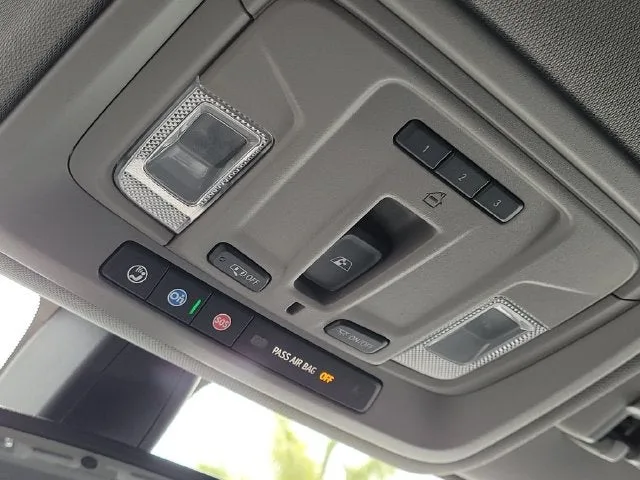 2021 Chevrolet Silverado 1500 LTZ photo 31