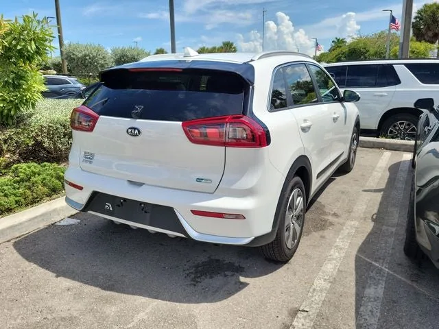 2019 Kia Niro LX photo 3
