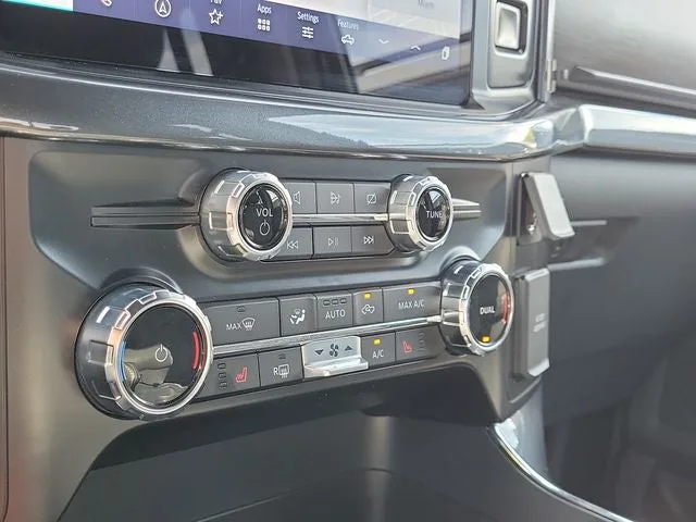 2023 Ford F-150 XLT photo 30