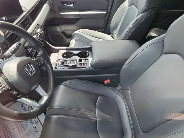 2025 Honda Pilot EX-L photo 11