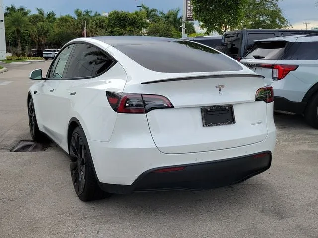 2022 Tesla Model Y Performance photo 4