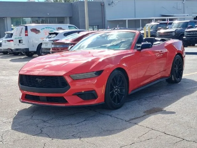 2025 Ford Mustang EcoBoost photo 2