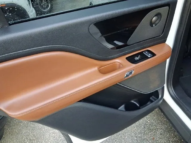 2021 Lincoln Aviator Reserve Premium photo 9