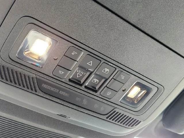 2023 Ford Explorer ST photo 29