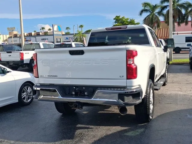 2022 Chevrolet Silverado 2500HD LT photo 4