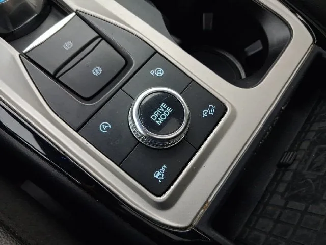 2022 Ford Explorer ST photo 20
