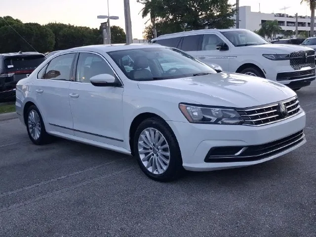 2017 Volkswagen Passat 1.8T SE photo 21