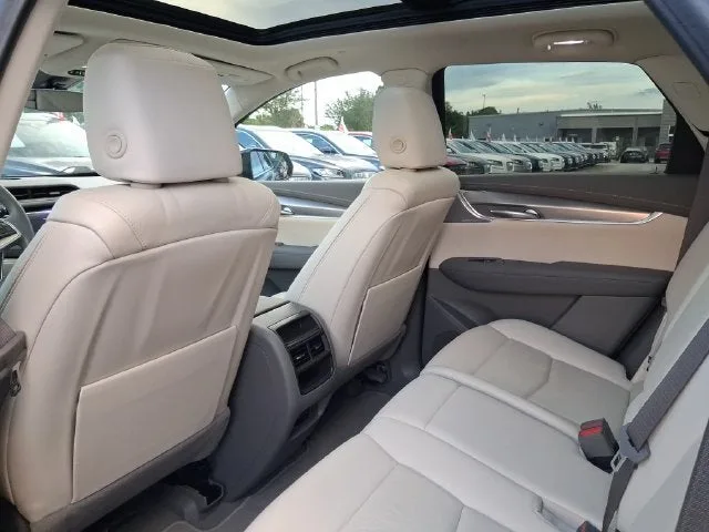 2024 Cadillac XT5 Premium Luxury photo 5